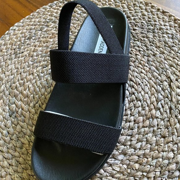 Steve Madden Landmark Sandal - Picture 2 of 6
